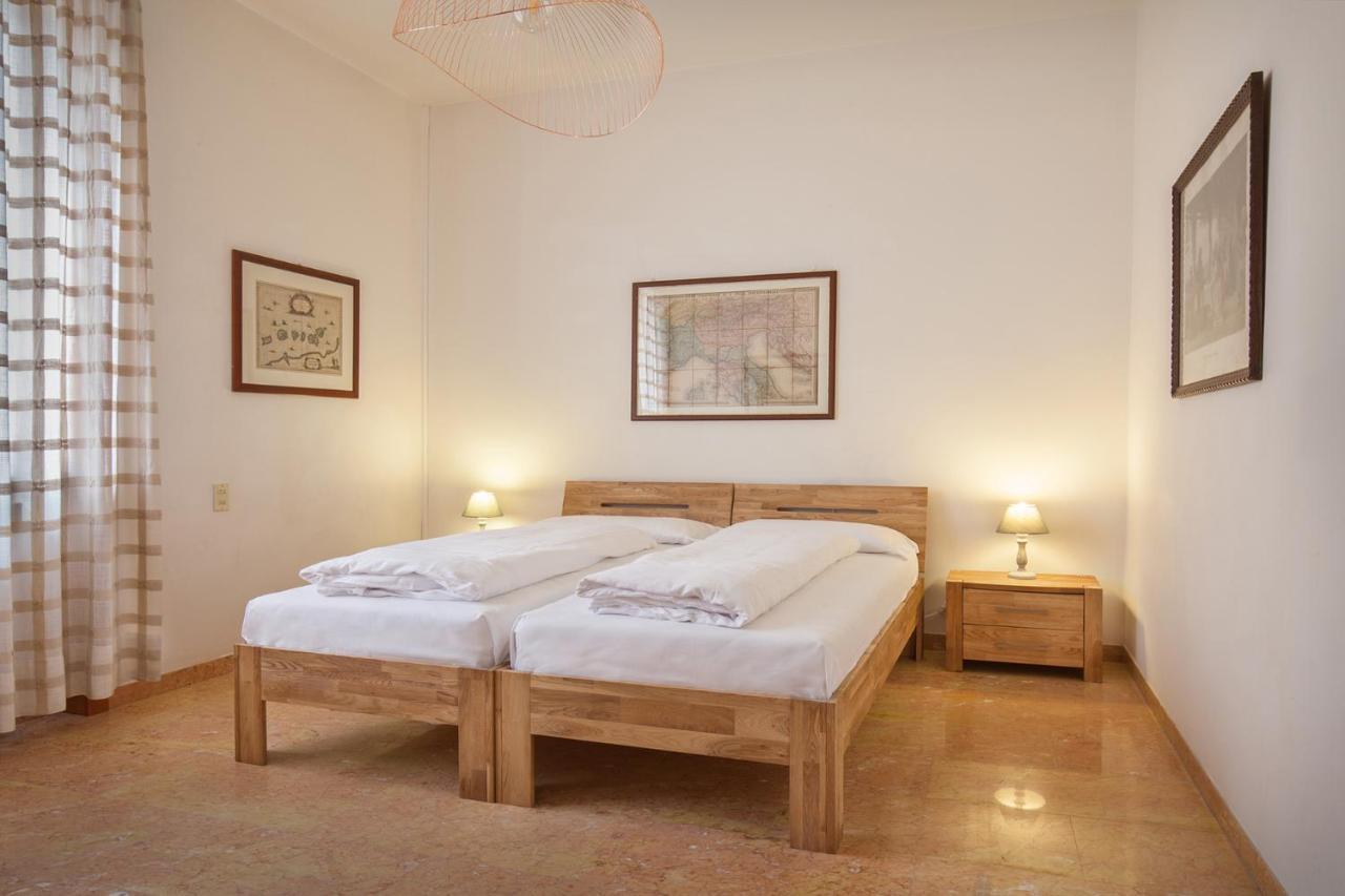 Villa Francesca-Grande Appartamento In Riva Al Lago Бренцоне сул Гарда Екстериор снимка